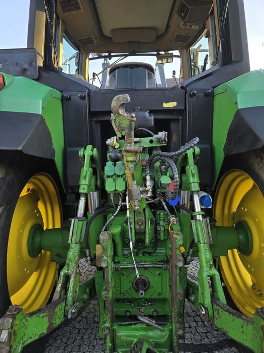 Трактор John Deere 6506