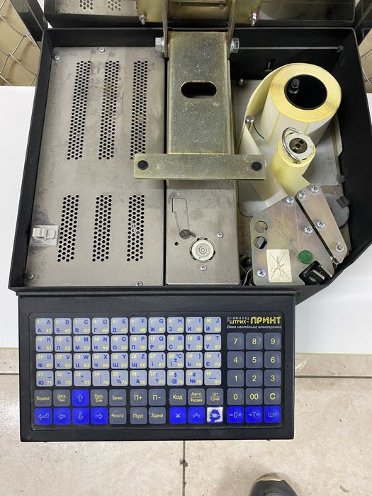 Весы штрих принт б/у