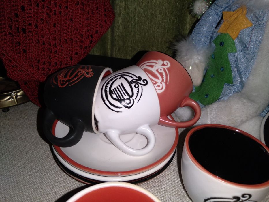 Продам кофейный сервиз на 6 персон