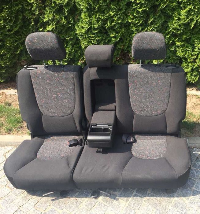 Сидіння ізі Hyundai мінівена