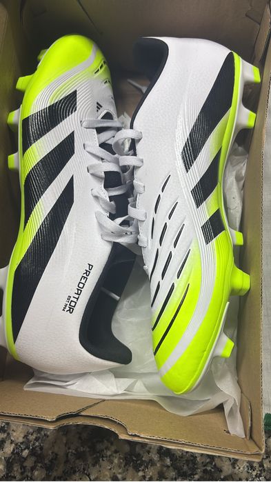 Vendo chuteiras Adidas Predator novas