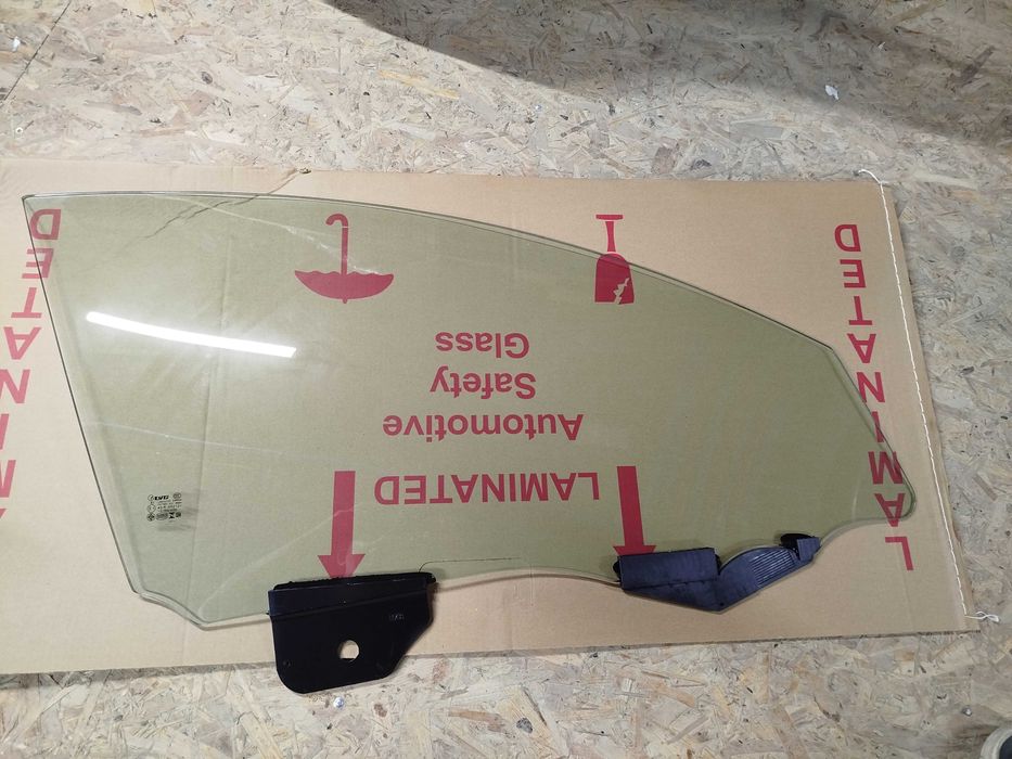 Стекло боковое водитель пассажир двойное Tesla Model 3 Y  Установка