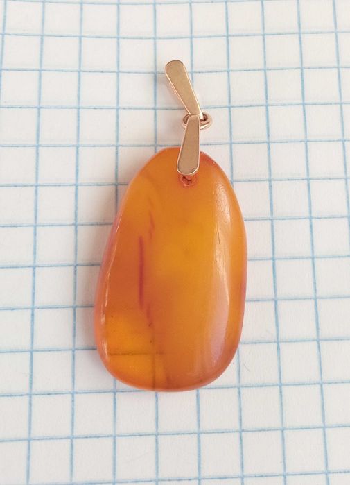 Підвіс кулон Золото 583 проба. Зірочка. 7ЯК. Янтарь бурштин СССР