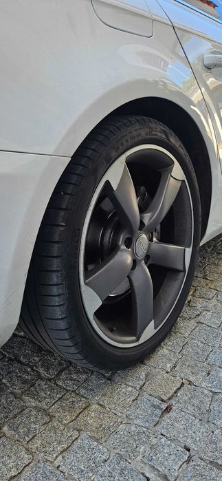 Audi a4 modelo Quattro