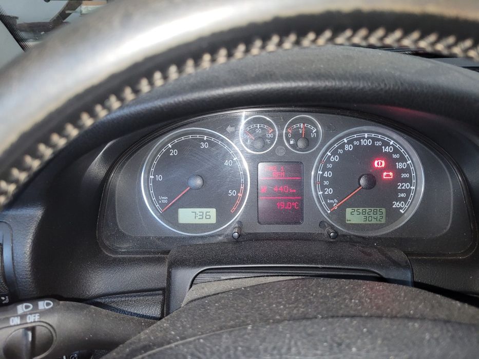 Volkswagen Passat — fotografia 4