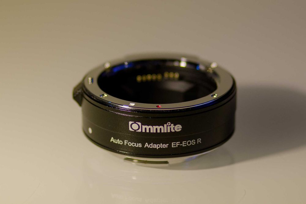 Commlite EF-EOS R adapter do Canona jak nowy!