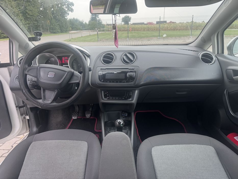 Seat Ibiza IV 1.6 tdi z 2009