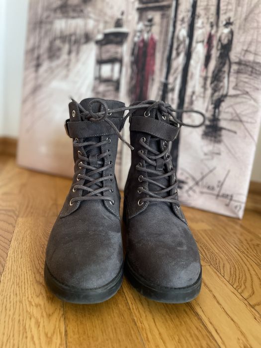 Черевики для дівчинки, розмір 36 / Graceland