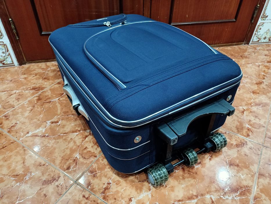 Mala malas de porão até 23 kg viagem casa quarto apartamento vivenda.