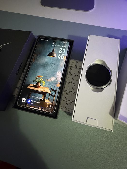 Samsung Galaxy S25 Edge  + Galaxy Watch 8 + Buds 3 Pro + Extras