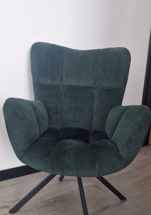 Obrotowy fotel welurowy