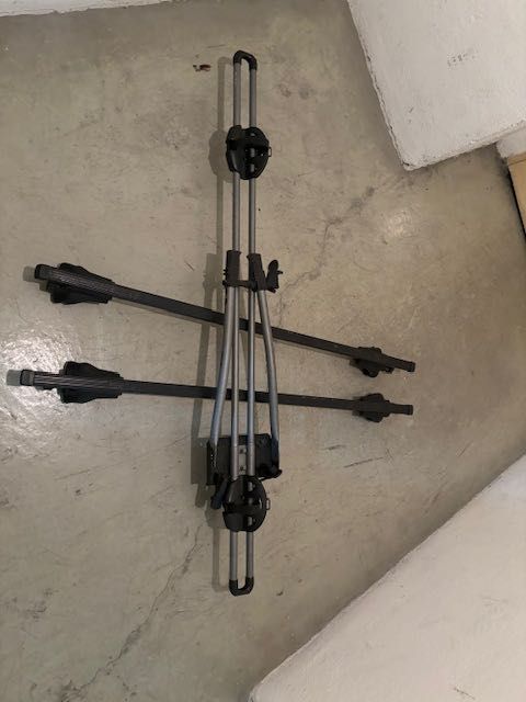 Barras Thule  e um porta bicicleta