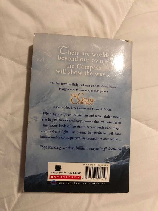 Livro The Golden Compass - Inglês