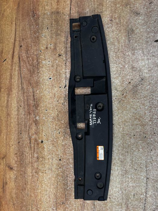 Osłona górna pasa przedniego SsangYong Tivoli