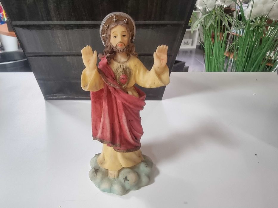Figurka Jezus Serce Jezusa Figurki do modlitwy