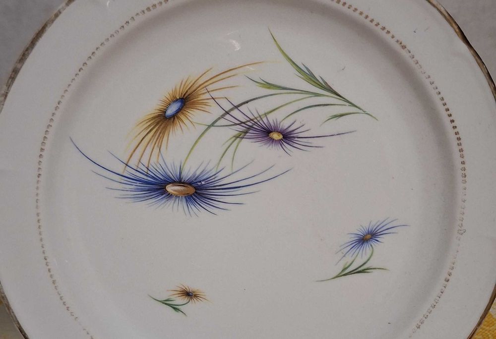 Antique Decorative Plates428624926024683525