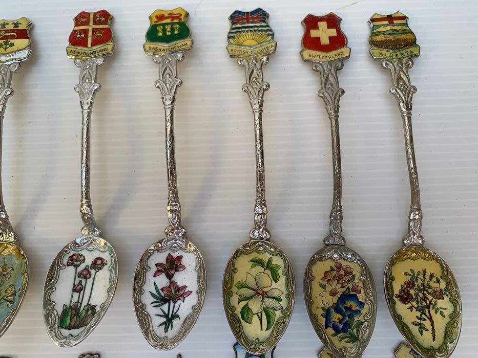 Lindas colheres de coleção ( 14 ) com esmalte , Lembrança , Souvenir