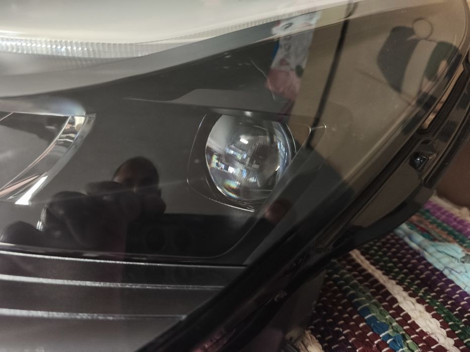 Farol Led esquerdo Tesla model 3 primeira versão