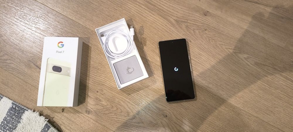 Telefon Google Pixel 7 od emerytki w stanie bardzo dobrym