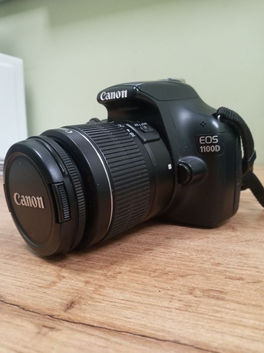 Продам фотоапарат Canon eos 1100d
