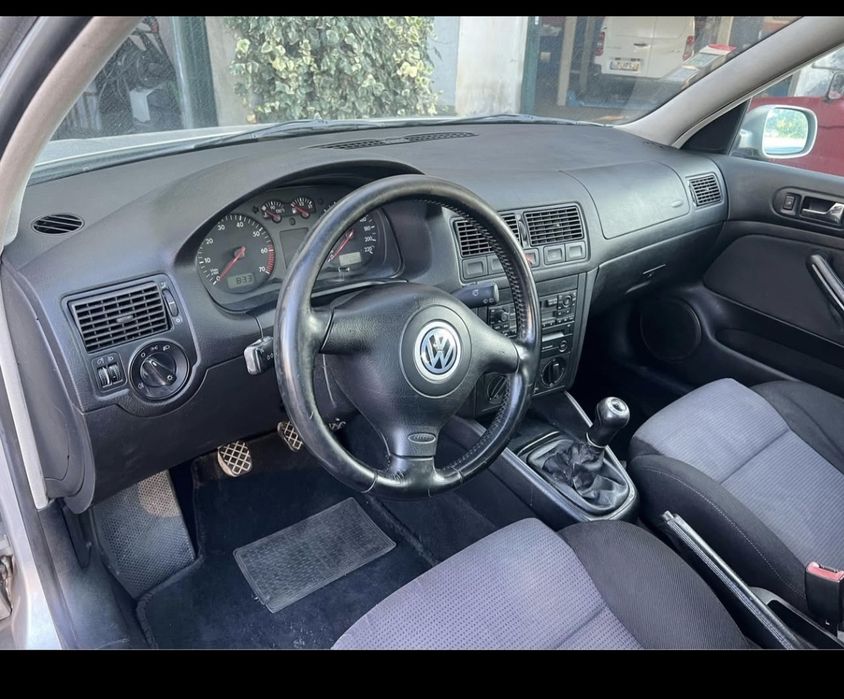 Golf 4 -ano  2001 - motor 1400