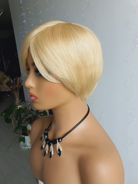 Peruka z włosów naturalnych w 100% krótka blond Beata
