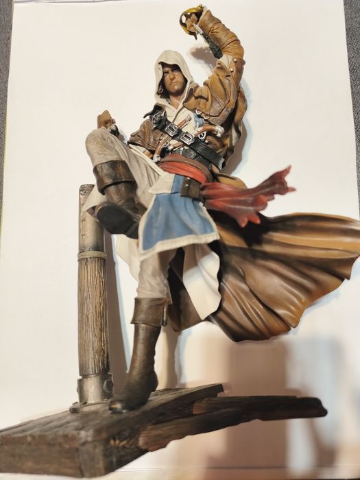 Figurka ,oficjalna statuetka Edward Kenway: The Assassin Pirate