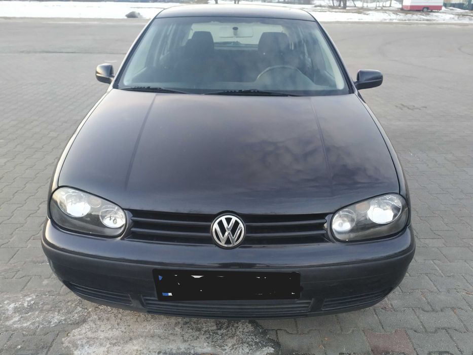 Volkswagen Golf IV 1.6  + gaz, hak