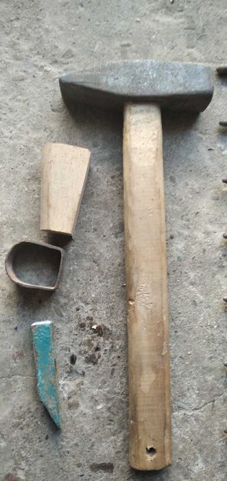 граблі, кільце для коси з клином молоток без ручки.