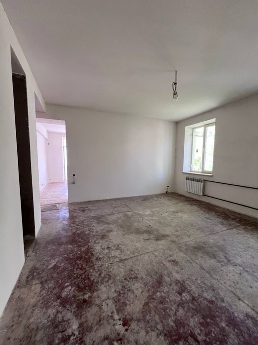 Продаж 3 кімнатної квартири в Центрі міста