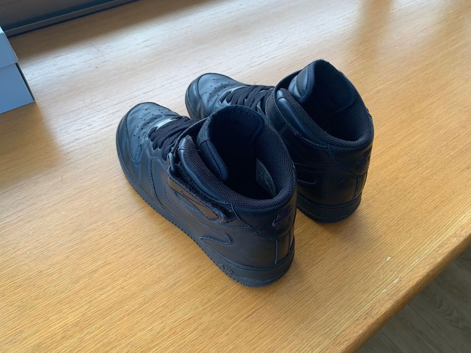 Nike Air Force 1 Mid '07 Preto