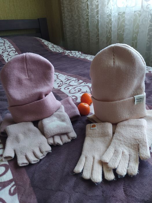 Шапки на дівчат -