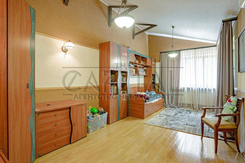 Оренда автономного будинку Козин 600 м2 3 пов, гараж, басейни, генерат