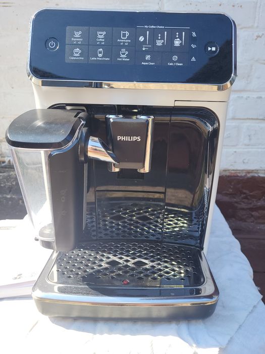 Кавомашина Philips EP 3243/50