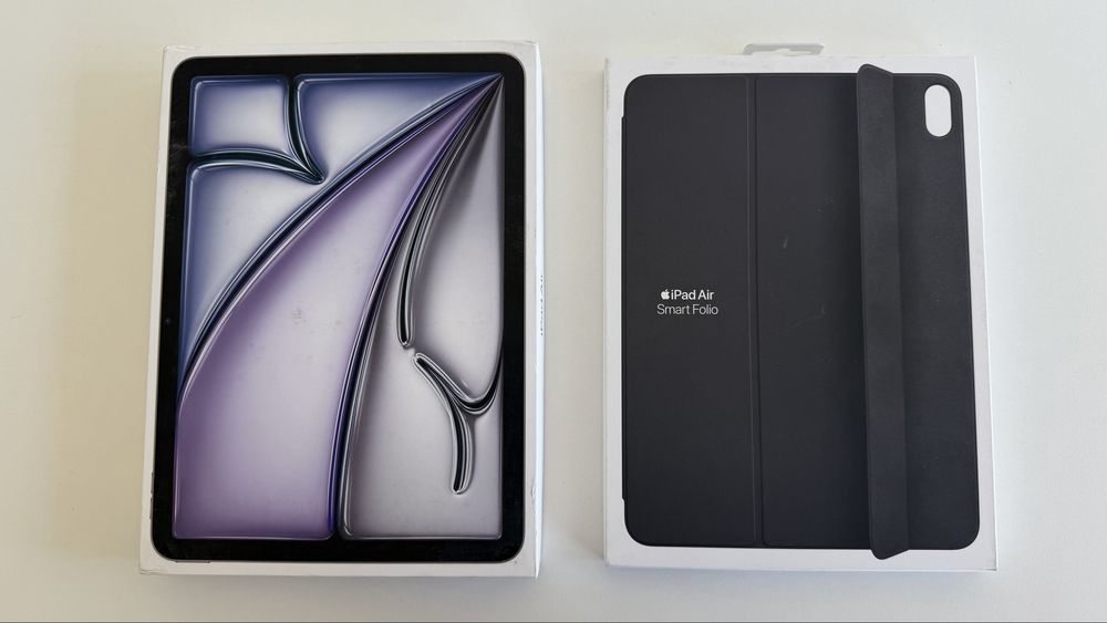 iPad Air 11-inch (M3) Wi-Fi + Cellular / Smart Folio