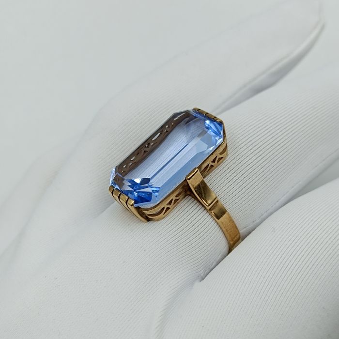 Советское серебряное кольцо 875 пробы (СЮ6) с перунитом