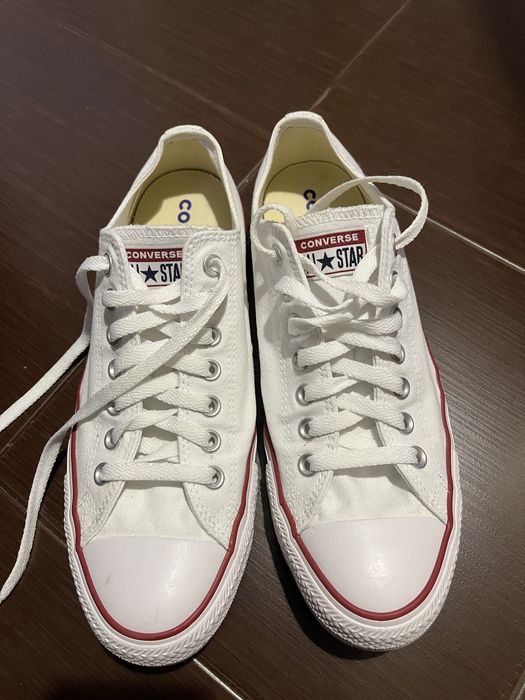 За дві пари  2000 грн. Кеди Converse, кросівки Nike Jordan