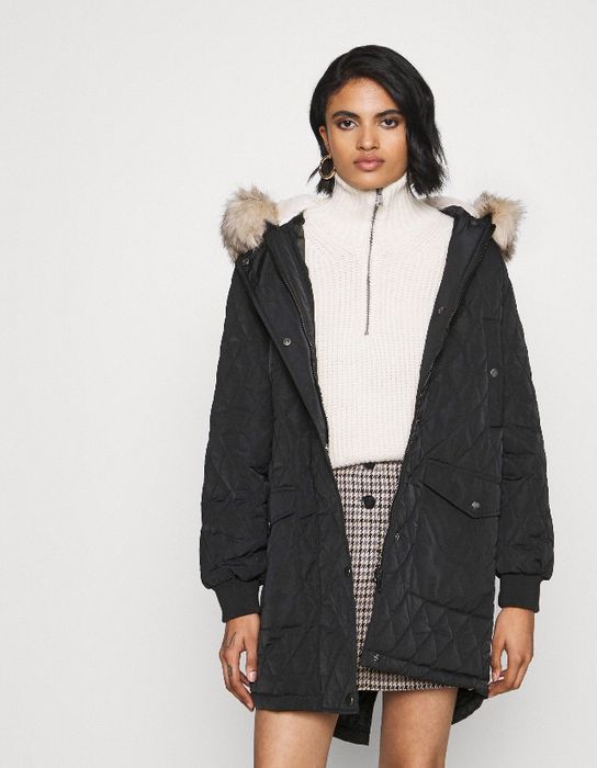 czarna pikowana kurtka parka zalando luźna
