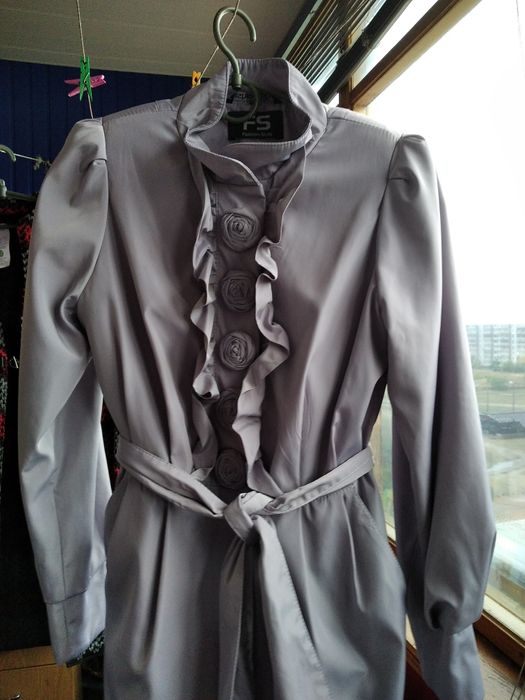 Плащ весенний женский