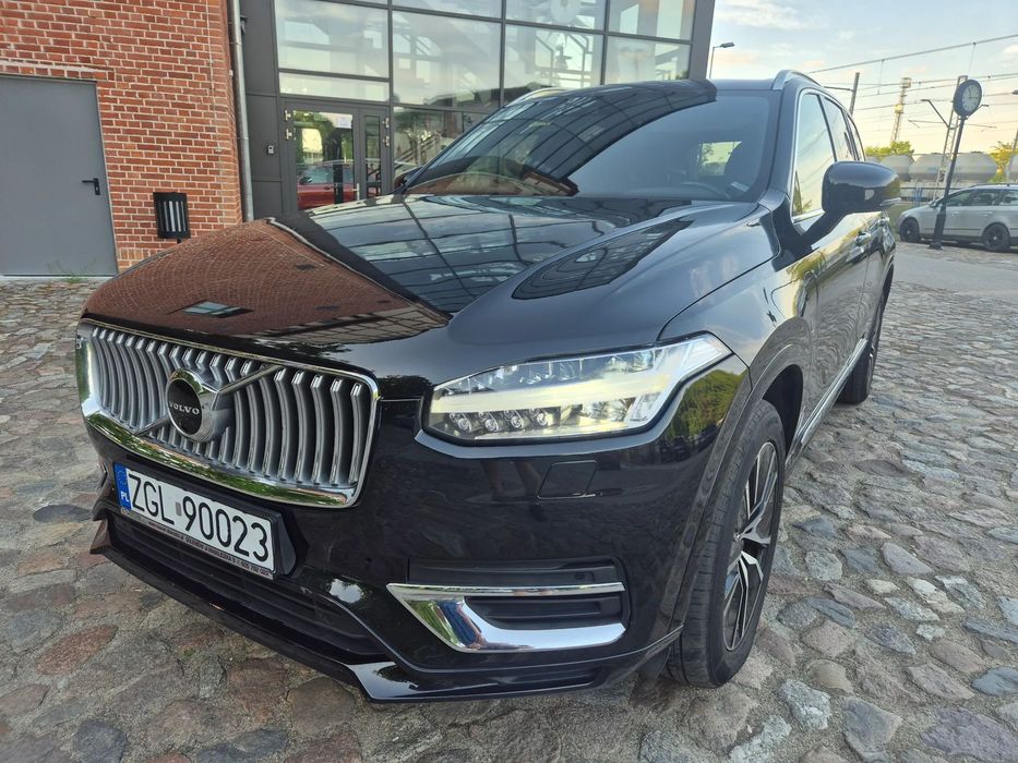 Volvo XC 90 T8 Plug-in 390KM Awd Hak Panorama 7 osobowy Asystenci