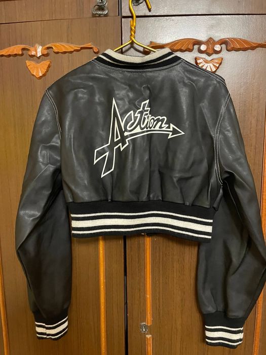 Кожаная куртка бомбер женская