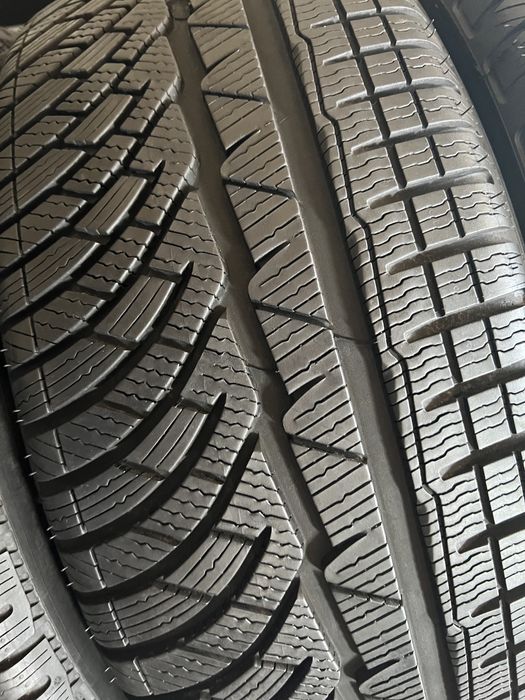 235/50/17 R17 Michelin Pilot Alpin PA4 4шт зима