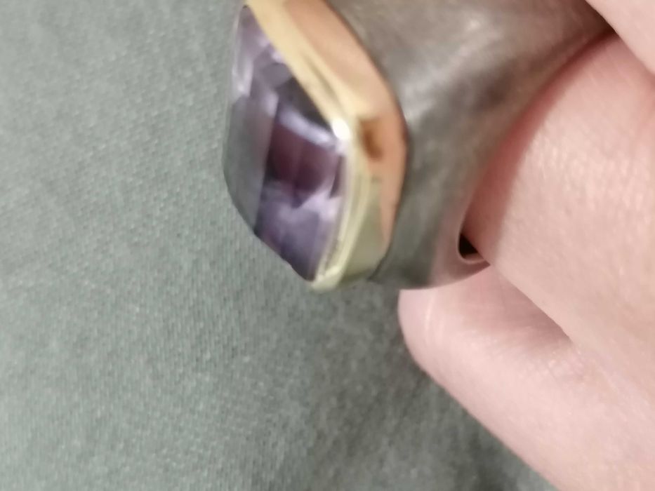 Joia em prata e ouro, com ametista perfeita