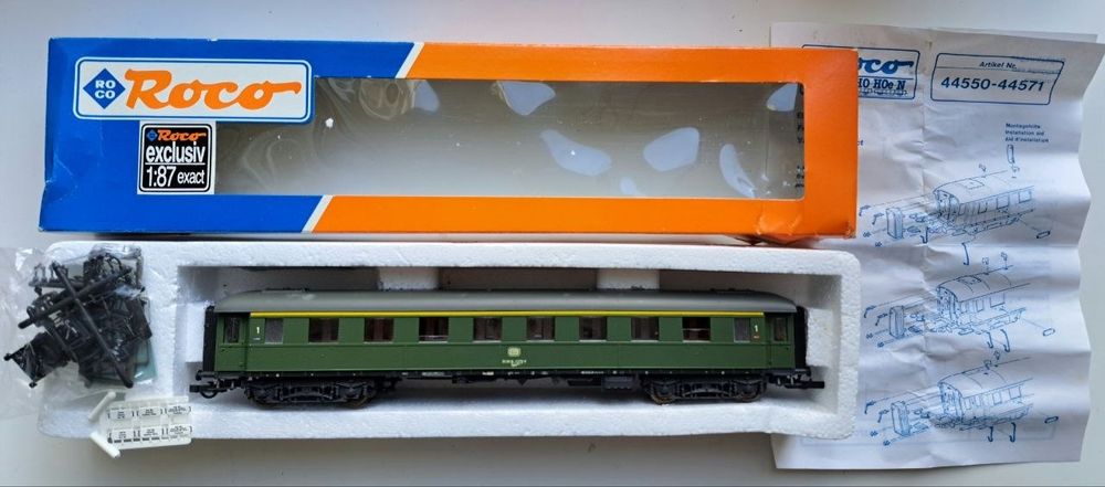 Пасажирські, товарні вагони, цистерни Roco HO 1:87