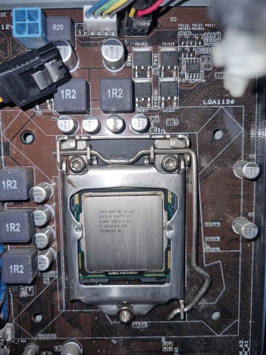 Komputer PENTIUM I5