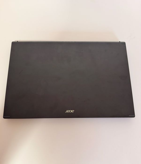 Acer Aspire 7 — i5-12450H + RTX 3050 + 16GB RAM + 512GB SSD