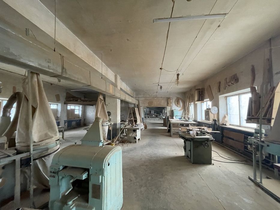 продаж комплексу будівель