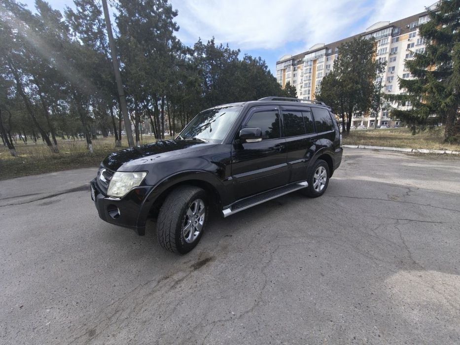 Mitsubishi Pajero Wagon 2007 VIN JMBLYV97W7J001865 фото оголошення 2 з 24
