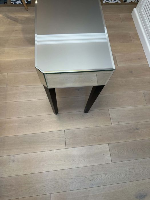 Konsola BoConcept Lustrzana