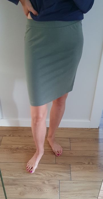 Spódnica krótka zielona r.M